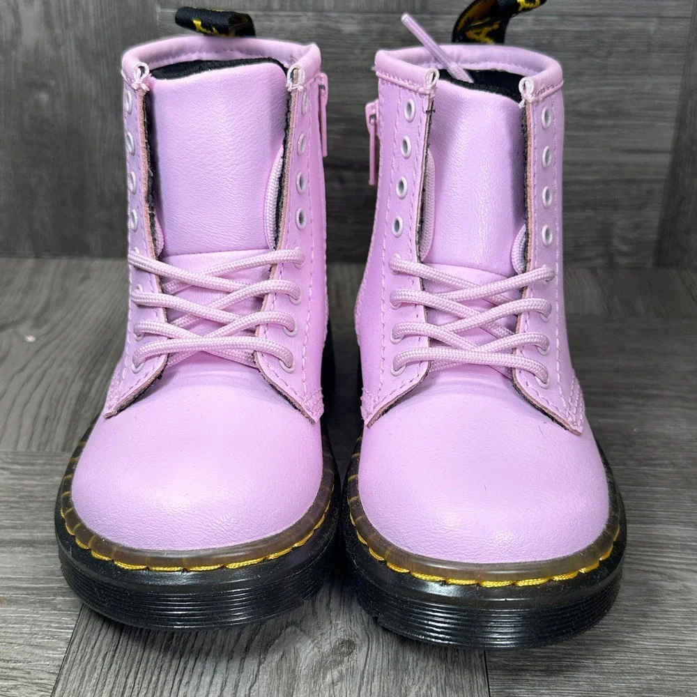 Dr. Martens 1460 Delaney Kids 8 Lilac Purple Leather Combat Boots NEW